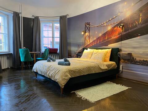 Unique 4Bedroom & 3Bathroom Old Town Apartment