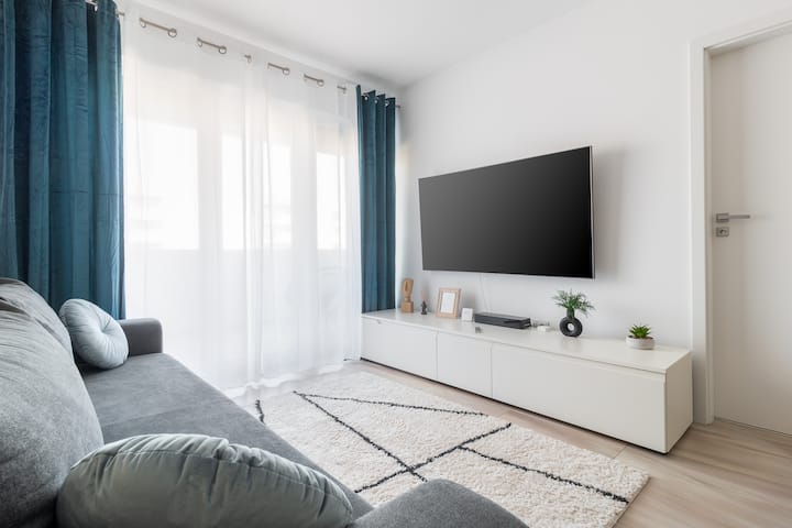 Lotus Flat - Oradea