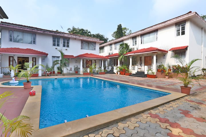 Pool image 1