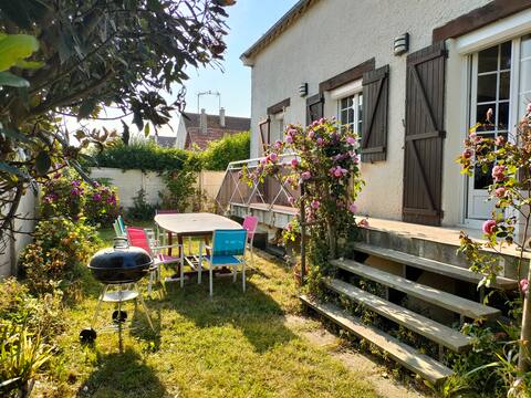 House 12-15 people - 1 min walk to the sea