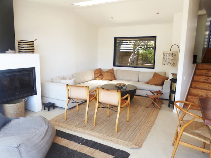 Ocean View Home · Bbq · Sleeps 12 In Zapallar - Zapallar