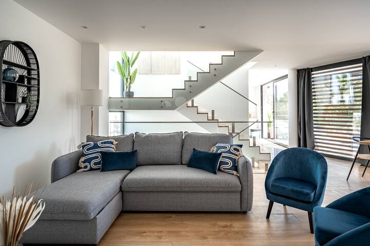 Hazel Grey Villa, Sintra, Lisbon gallery image 3