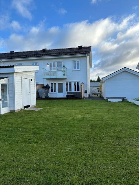 Newly built townhouse close to the city!