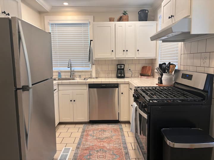 Cozy 3 Bedroom Apartment In Lr - Little Rock, AR