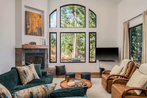Successful Airbnb property: Stay in Evergreen - Denver Mountain Escape in Denver Metropolitan Area