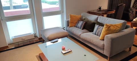 Leistungsstarkes Airbnb: Perfect Bright Studio near Rhine in Düsseldorf