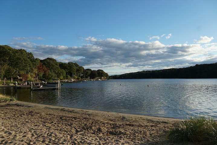 7 Bed in Narragansett – walk to private beach