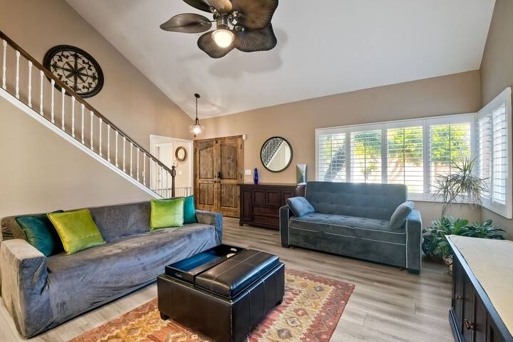 Charming Home w/Putting Green, Ping Pong, Pool Tbl gallery image 4