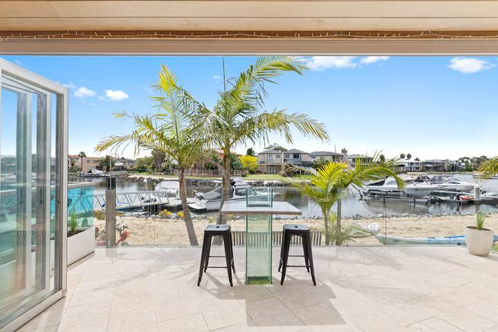 The Beach House: Waterfront with Boat Mooring gallery image 3