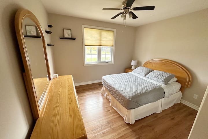 セカンドベッドルーム