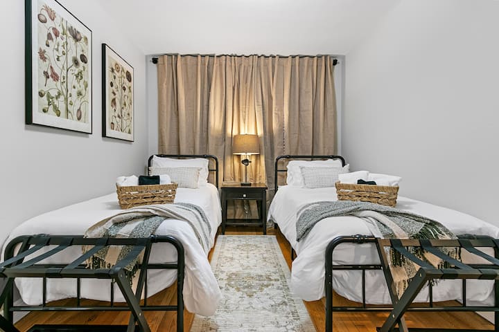 Chambre du milieu avec lits jumeaux