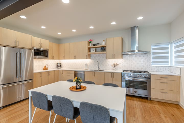 Sunny Modern Masterpiece with EV Charging and A/C