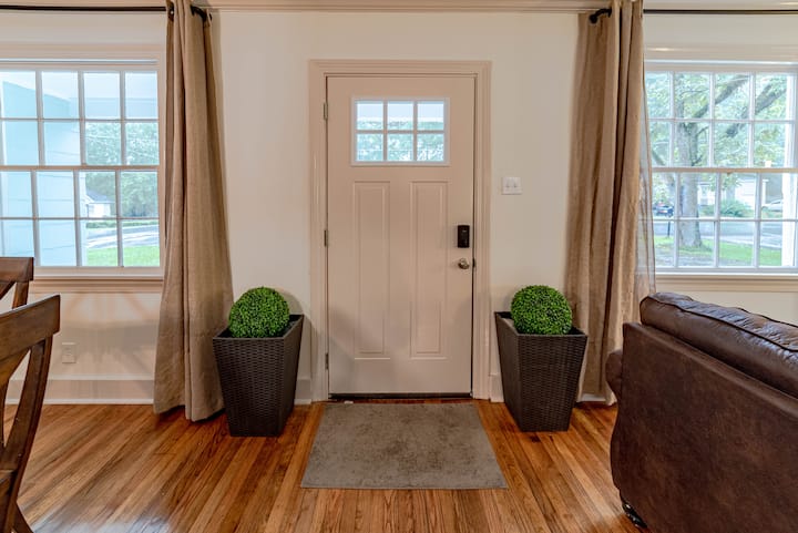 Charming Cottage Retreat - 0.5 Miles From Usm! - Hattiesburg, MS