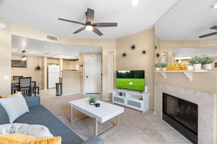 Gated Luxury Condo | Phoenix Poolside Escape - Moon Valley - Phoenix