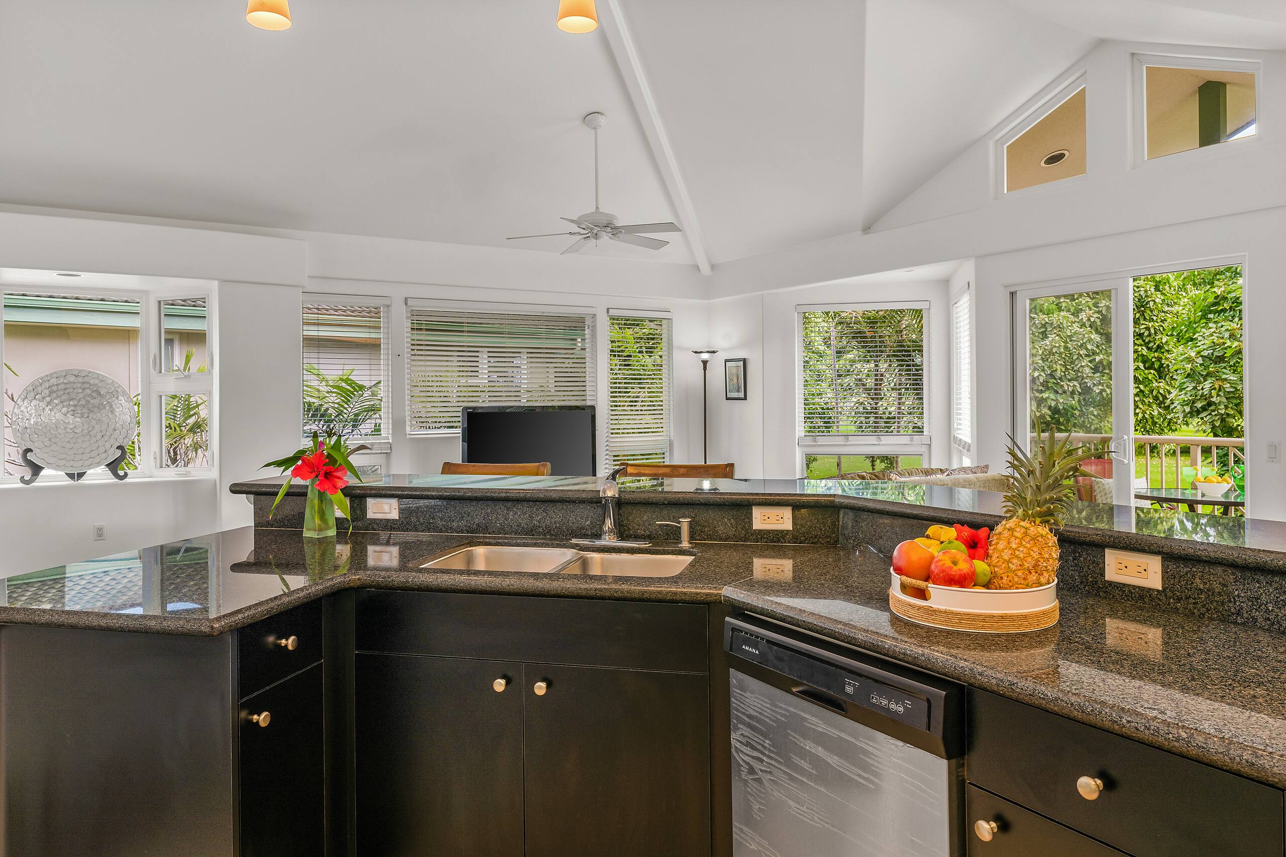 Villa in Princeville · ★4.5 · 3 bedrooms · 3 beds · 3 shared baths - Image 7