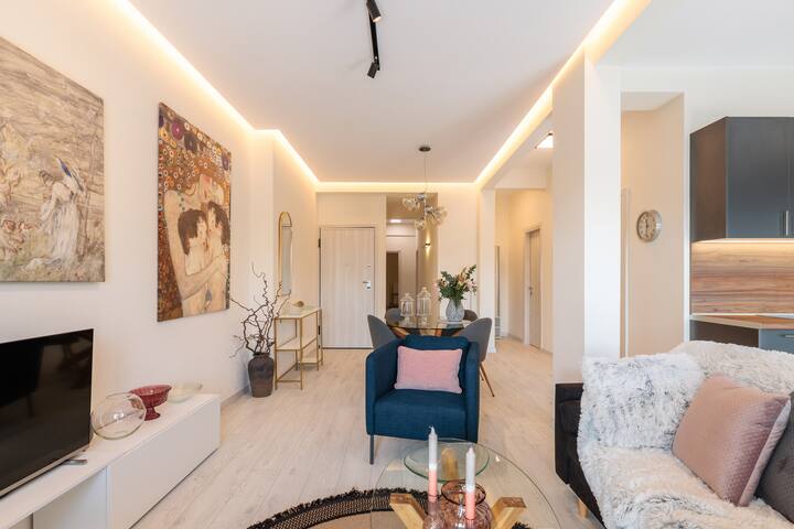 Invictus Helexpo – #Skgbnb gallery image 3