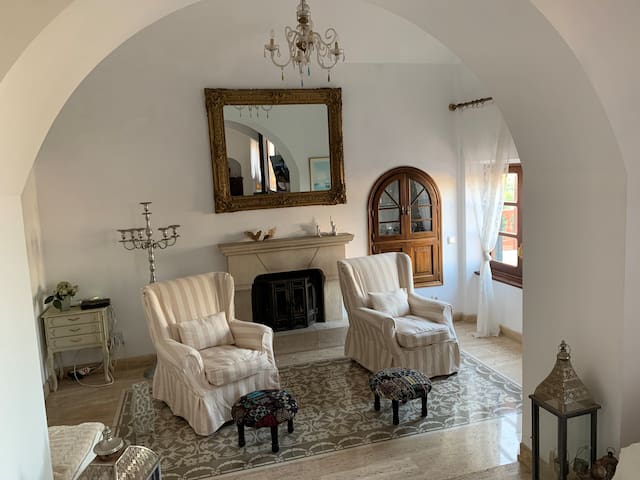 Villa with seaview near Palma gallery image 2