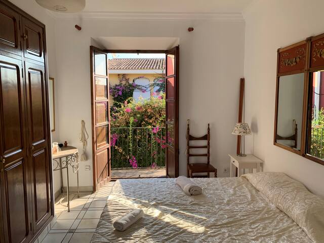 Villa with seaview near Palma gallery image 3