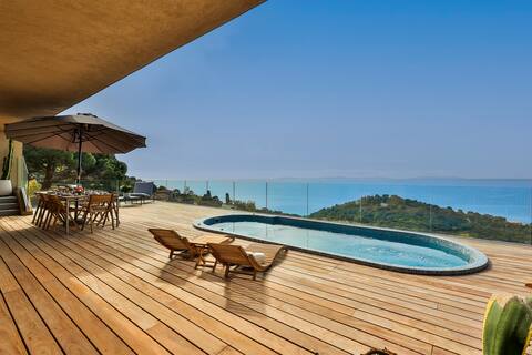 Villa with panoramic sea view, hammam and pool-spa