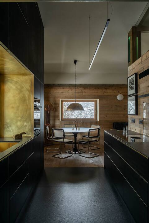 Cervinia Designer Apartment - Ski•in Ski•out Charm