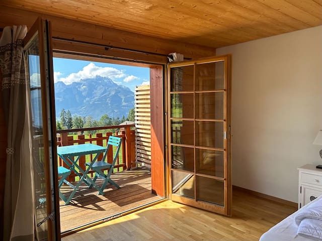 PetitChevrier – 6BR Spacious Chalet in Villars
