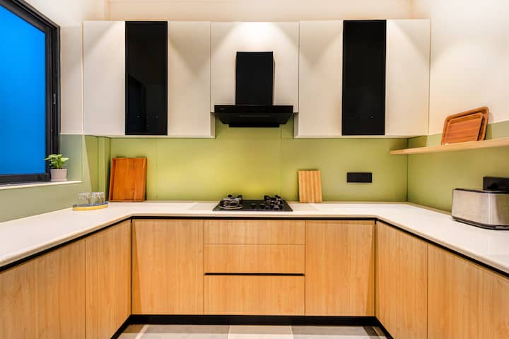 Full kitchen image 3