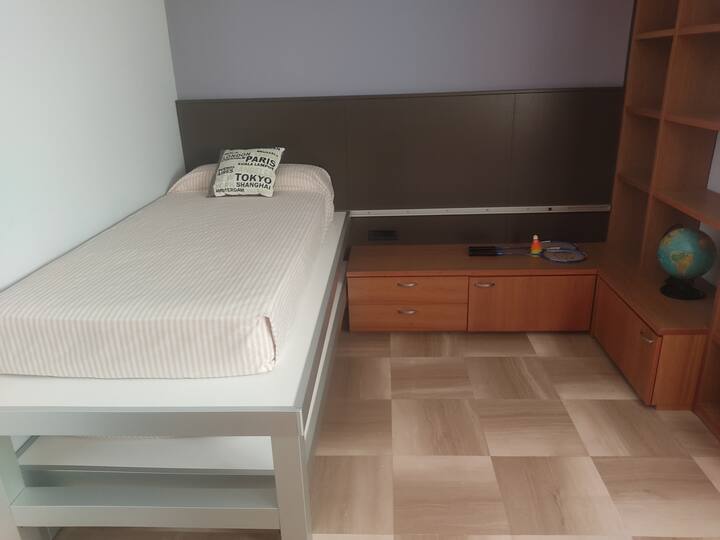 Dhomë gjumi 4