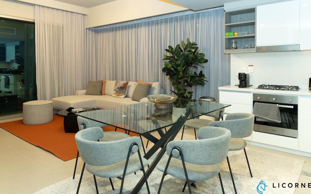 Downtown Views II — 2 BR