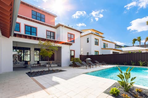 Evermore's 9-BR Oasis: Ultimate Group Getaway, ADA