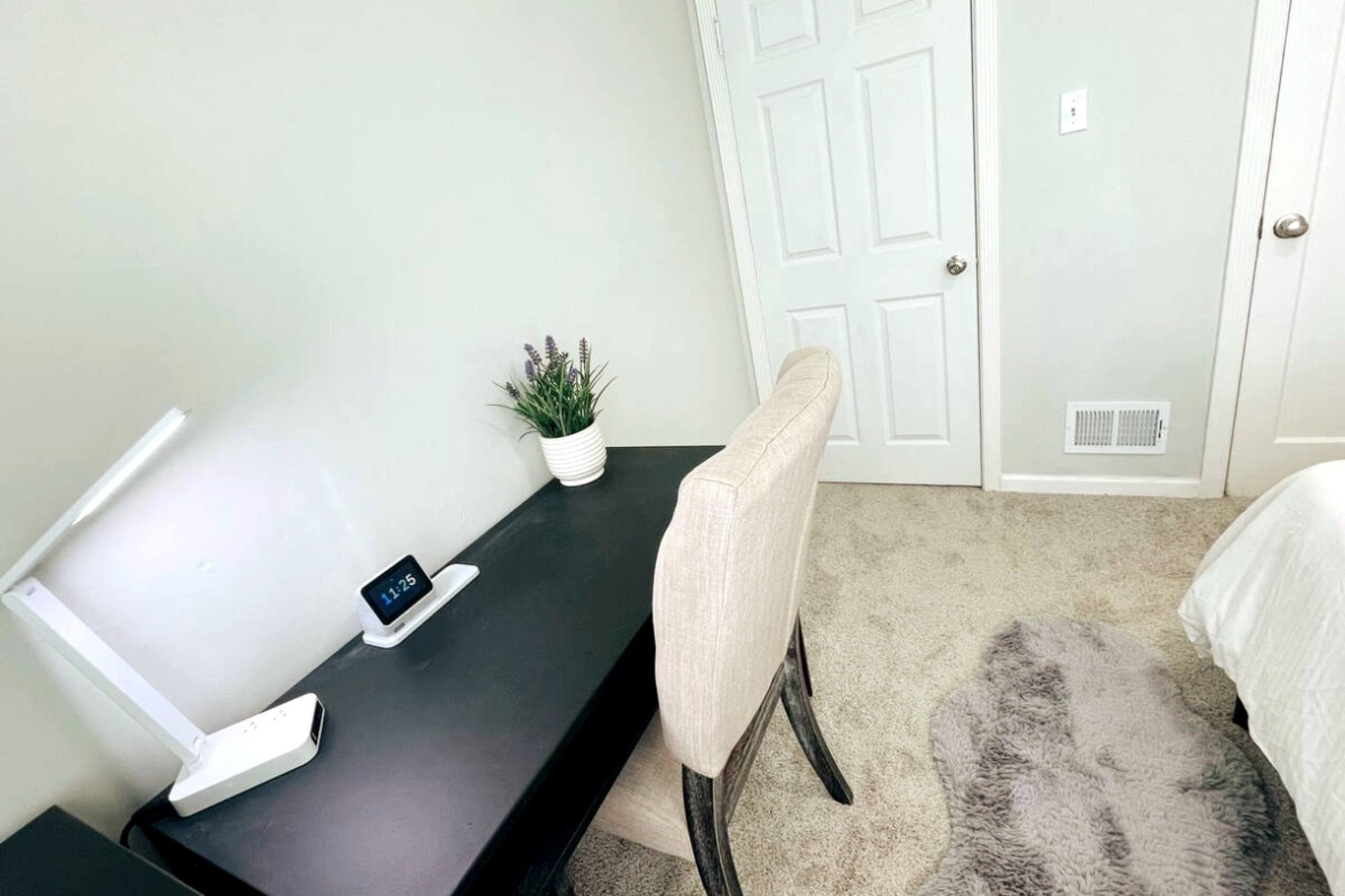 Home in San Francisco · ★4.79 · 3 bedrooms · 4 beds · 2 baths - Image 11