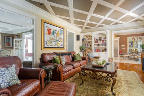 Top performing Airbnb: Luxury 4 BDR House! Perfect Masters Experience! in Evans