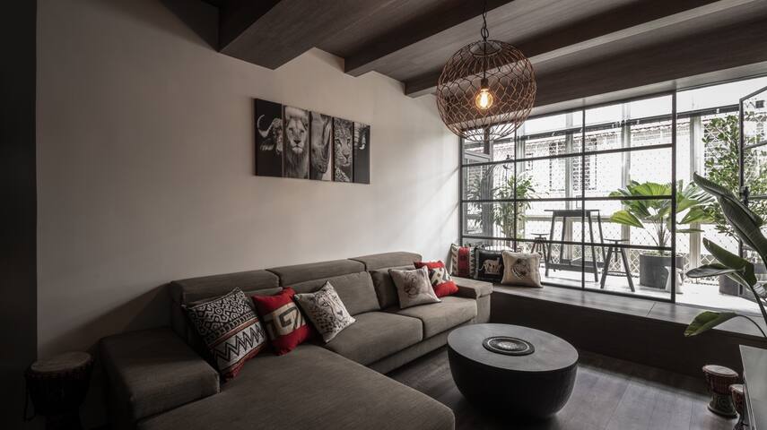 Safari Resort Design – prime location gallery image 3