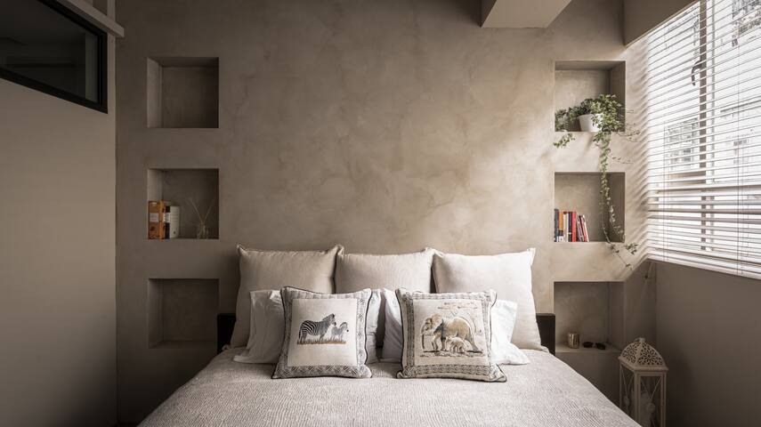 Safari Resort Design – prime location gallery image 4