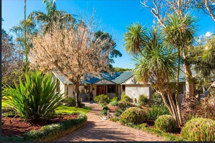 Big Family Farm Stay in Sydney gallery image 2