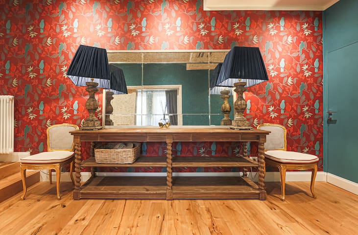 Newly renovated Abbey, center gallery image 3