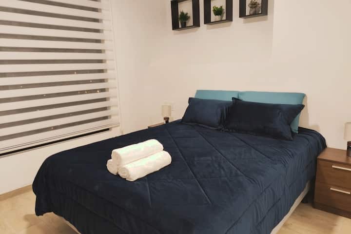 Спалня с двойно легло queen size