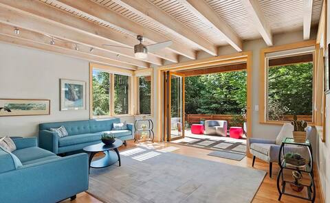 Luxury Custom Home/New Superhost listing