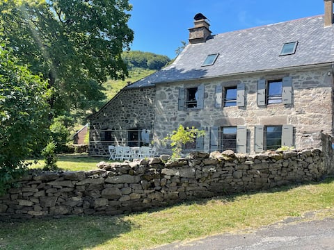 Mountain cottage for 9 people