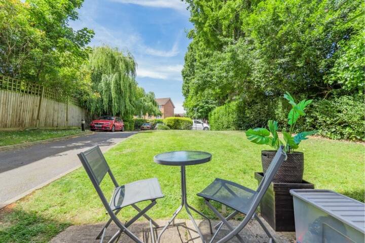 Beautifully designed flat in Putney gallery image 5