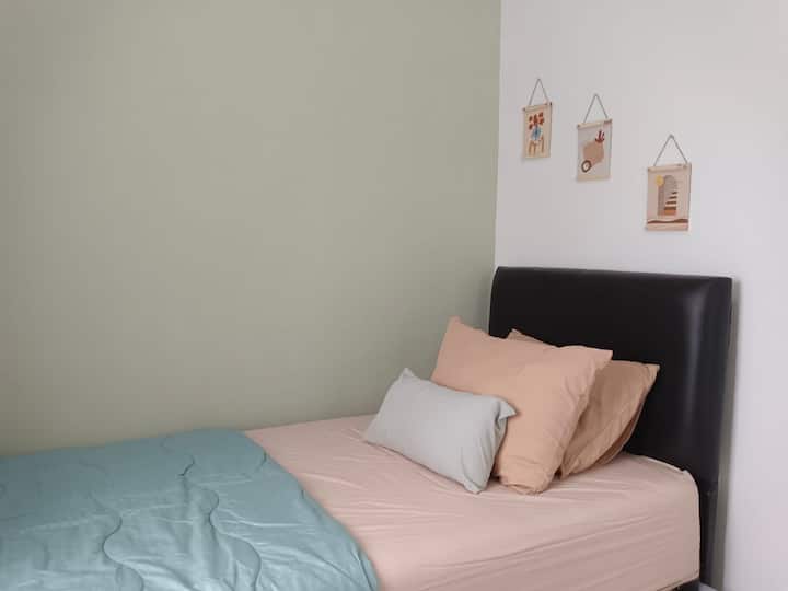 Kamar Tidur 4, Double Single Susun Bed