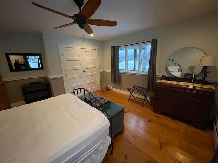 Spálňa s manželskou posteľou