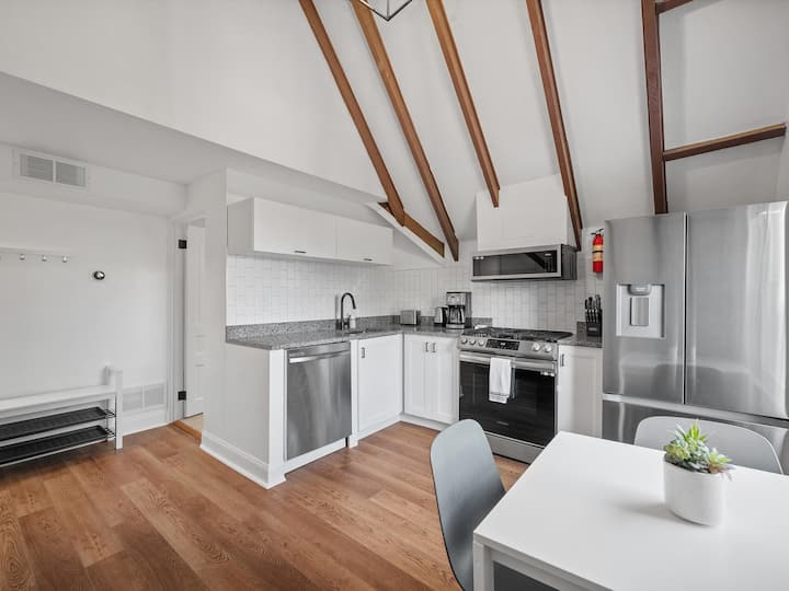 Shadyside/pittsburgh, Modern & Stylish 1bd, W/prkg - Pittsburgh, PA