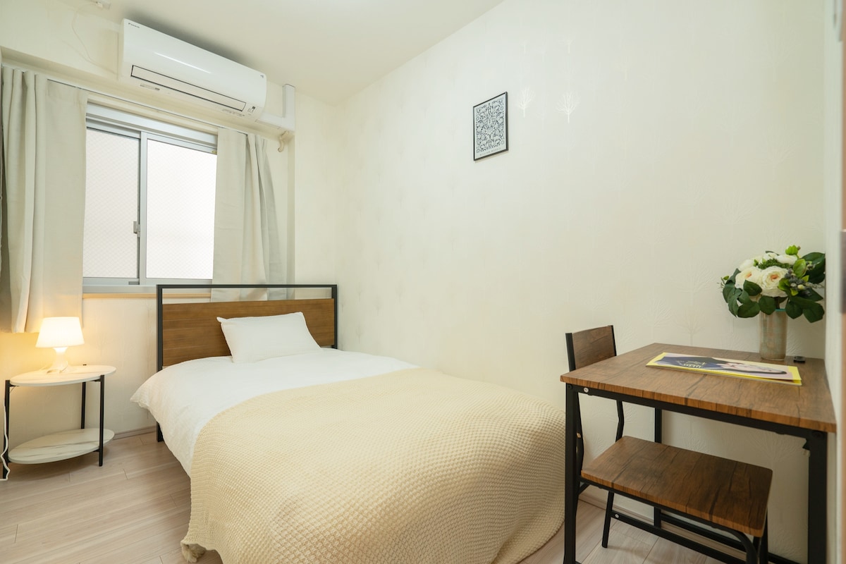 غرفة النوم 2