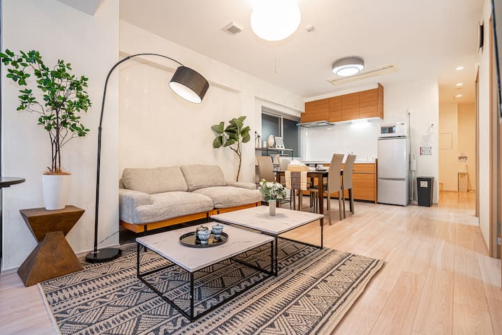 大手町站步行4分！东京站步行12分！宽敞3LDK，大玻璃窗采光好，有电梯，交通方便，步行可去皇居！ gallery image 3