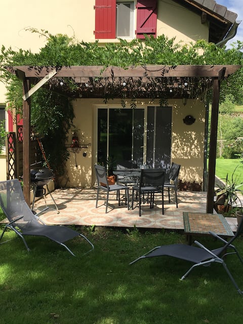 nice cottage in the middle of the mountains