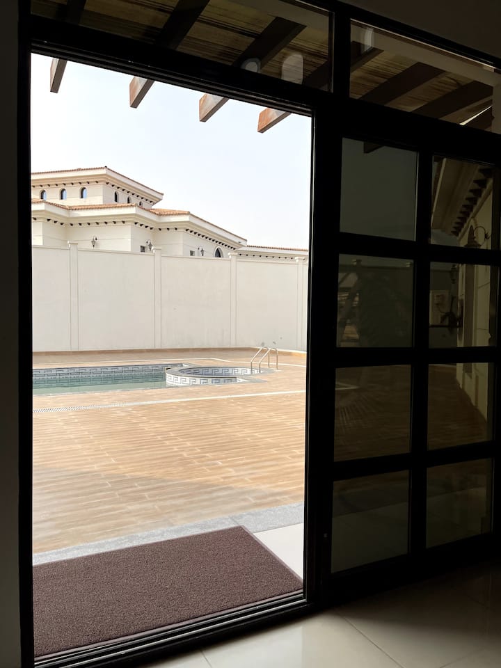 Villa With A Pool - Karachi