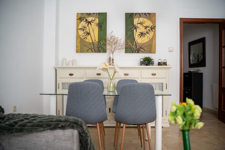 ESADA - Escuela Superior de Arte y Diseño de Andalucía managed Airbnb listing 2
