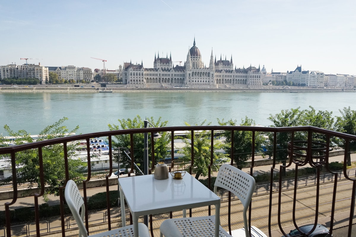 Image showcasing B40 Apartment Parliament view - Apartments for Rent in Budapest ...