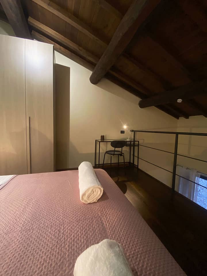 Chumba cha kulala, dawati