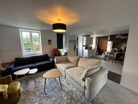 House with garden in the heart of Flamanville